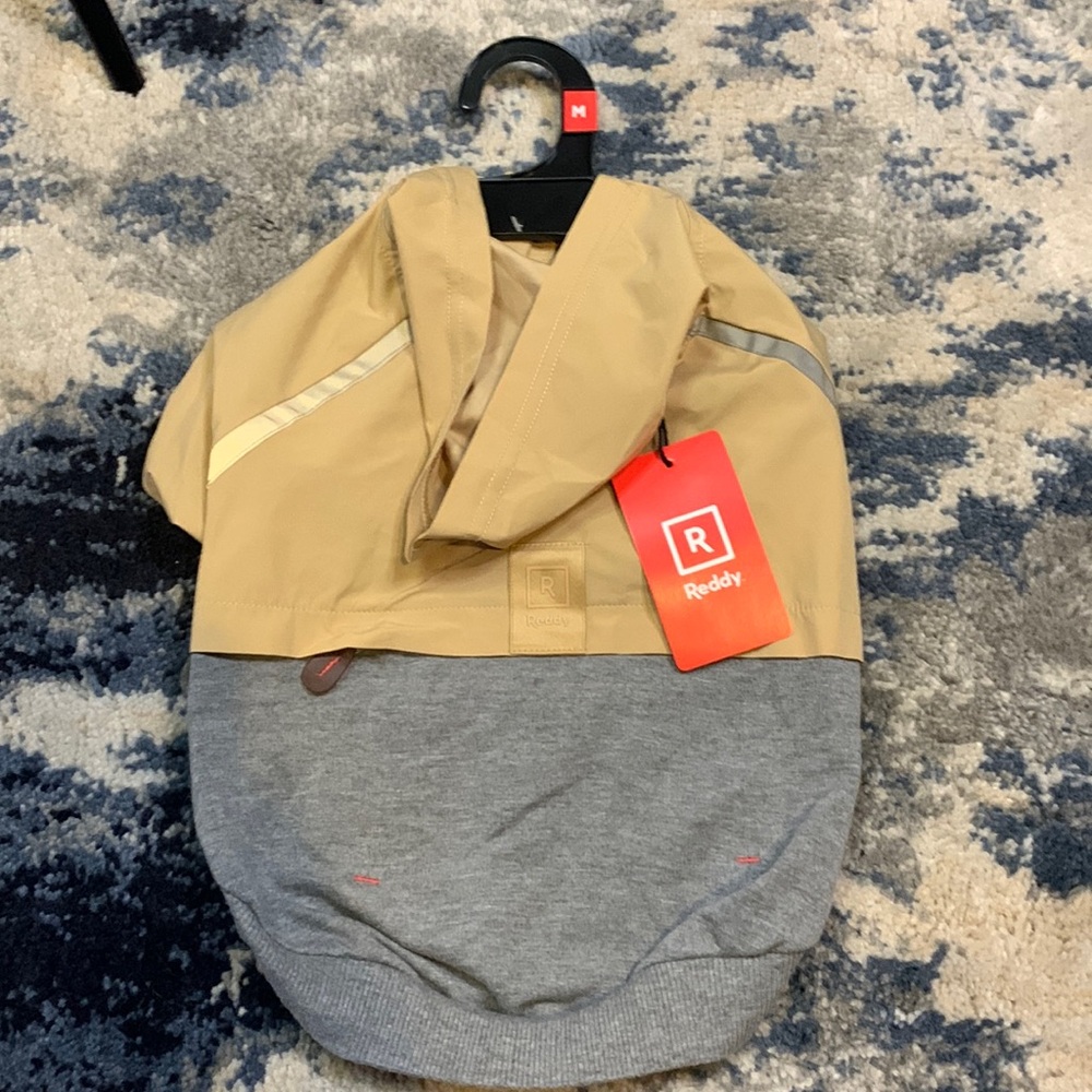 Reddy Dog Hoodie Medium NWT